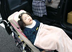 付き合わされる・・・